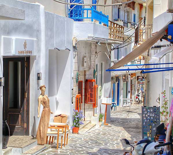 Women's Travel Club Iconic Greece