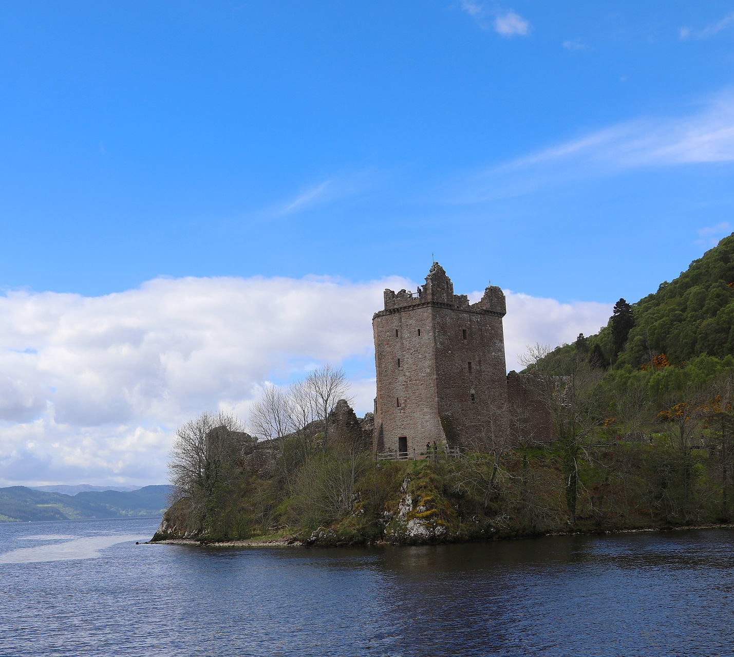 Women's Travel Club Scotland Tour - Loch Ness